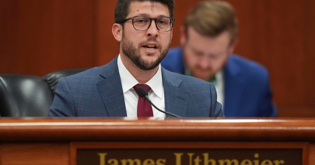 Florida officials ask Supreme Court to allow the state to enforce strict new immigration law