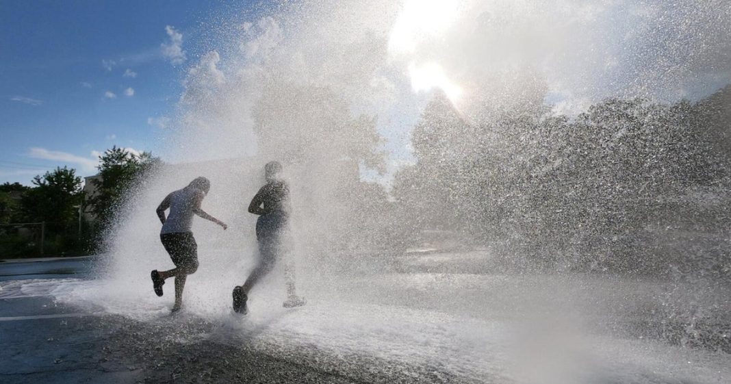 After deadly 1995 heat wave, Chicago faces sweltering weather with lessons from the past