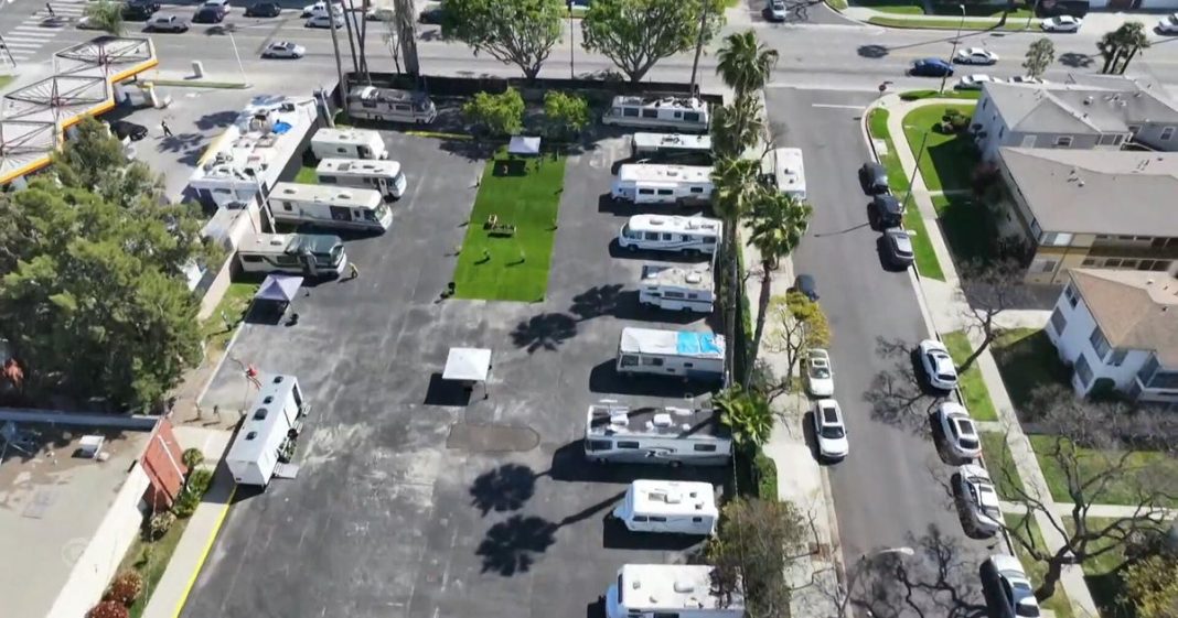RV parking lot could be answer to Los Angeles homelss RV parking lot could be answer to Los Angeles homelss crisis